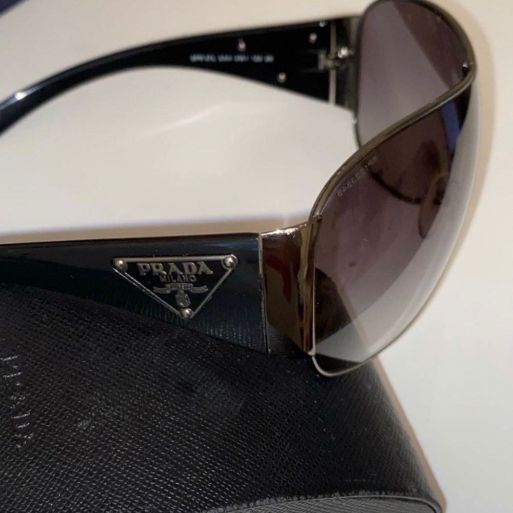 Authentic Prada Unisex sunglasses - Picture 1 of 4